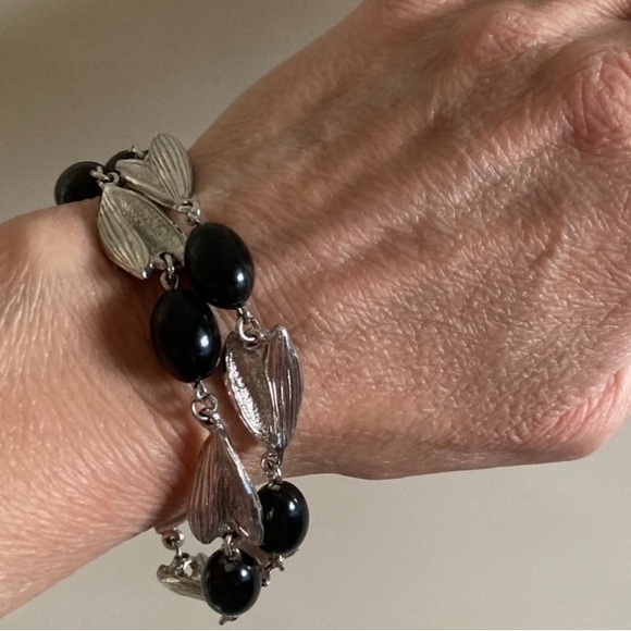 Vintage Silver and Black Bracelet - Picture 2 of 15